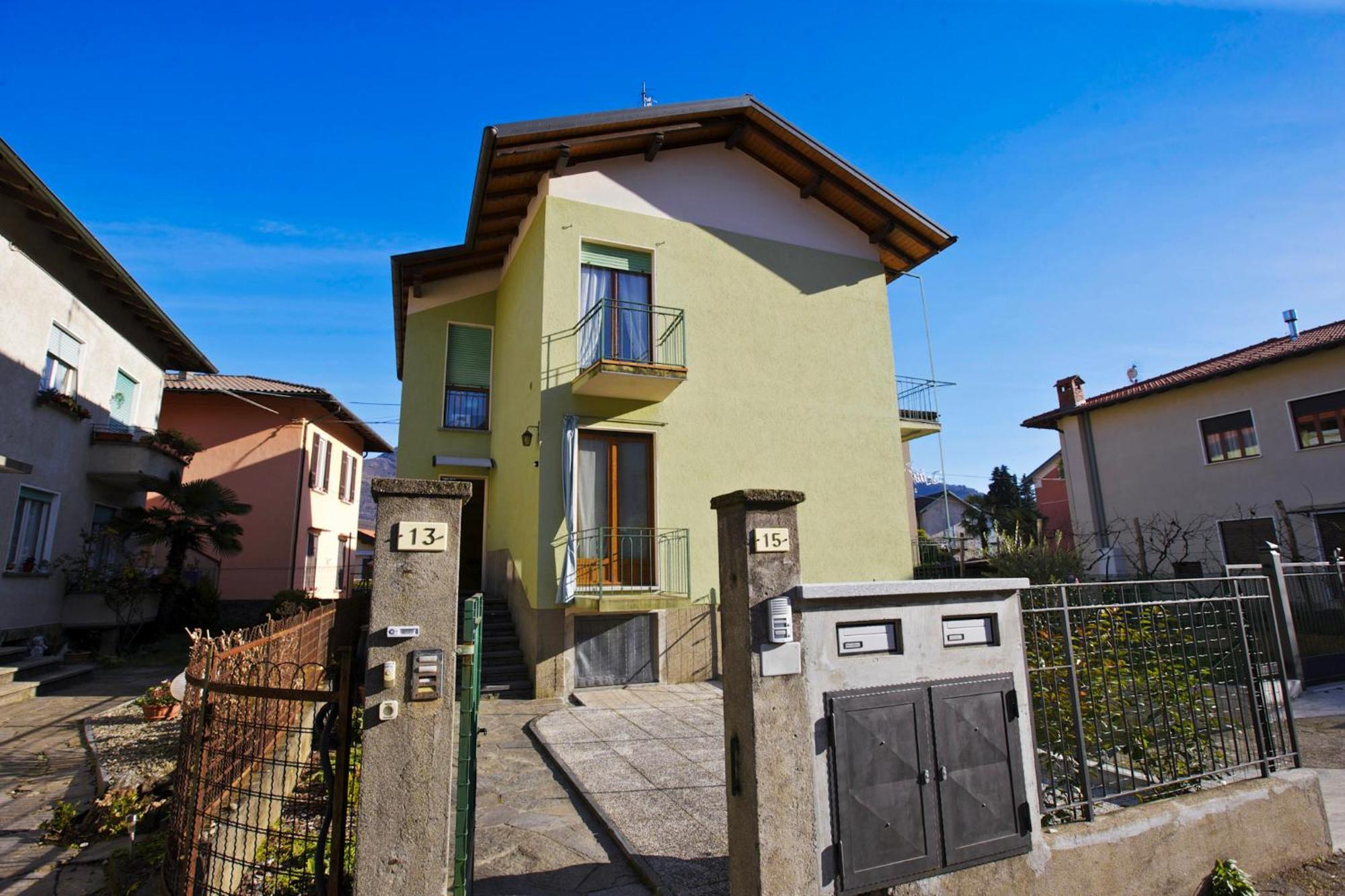 Casa Elisa Apartment Канобио Екстериор снимка